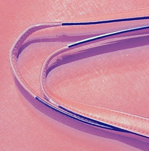 Michael Kors Pink Saffriano Leather Tortoise Chain Center Accent Gold - Picture 7 of 10